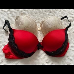 Bundle of 2 bras, VS red 36C, off white strapless bra 34-36 C, great condition
